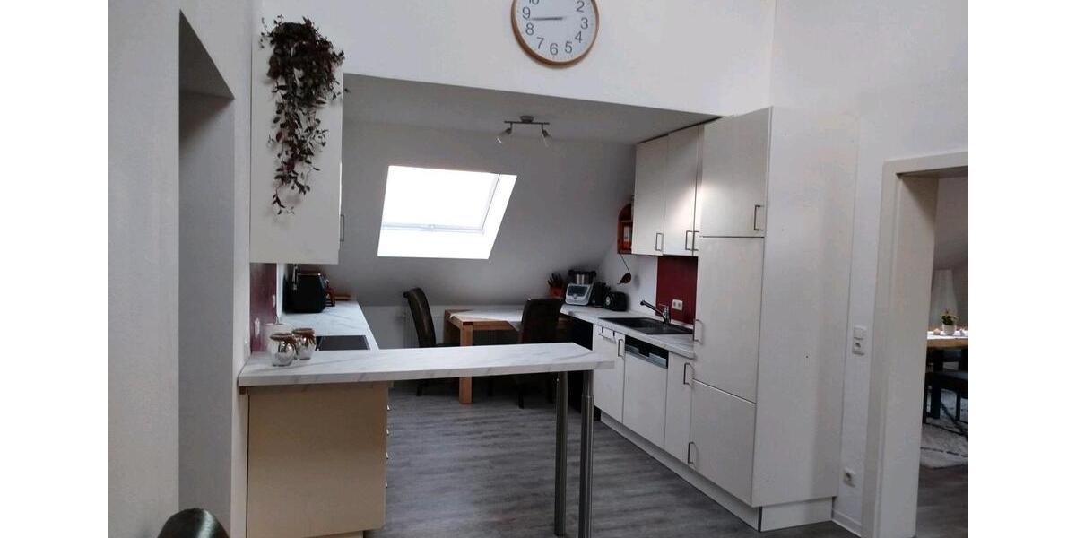 Dachgeschoßwohnung Amöneburg - 3 Zimmer, 85 m&sup2;, 900&euro; | Angebot:24940816