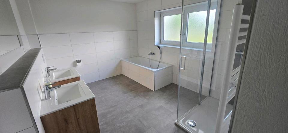 Doppelhaushälfte Brakel - 4 Zimmer, 130 m&sup2;, 1.530&euro; | Angebot:26602881