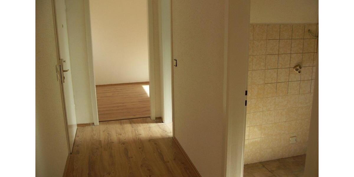 Bergneustadt: 3Zimmer Wohnung für Hausmeister, ab sofort 3 zimmer