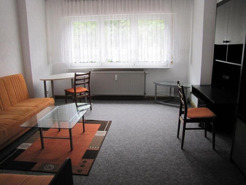 Ein möbliertes Zimmer in Erfurt ab September.