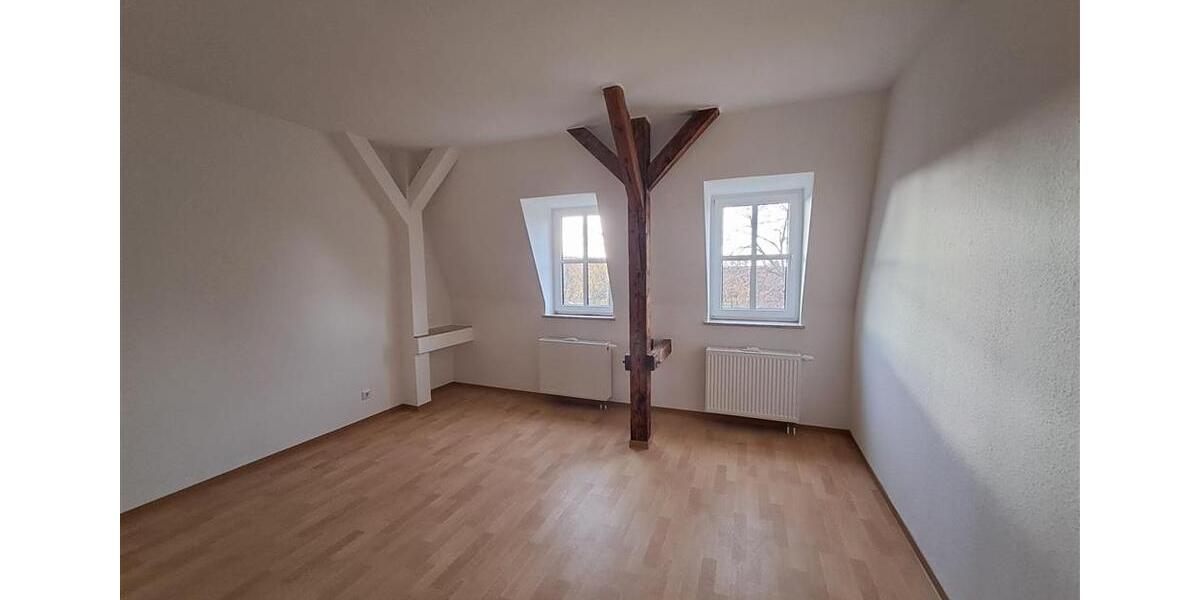 Dachgeschoßwohnung Bitterfeld-Wolfen Bitterfeld - 4 Zimmer, 82 m&sup2;, 575&euro; | Angebot:25991443