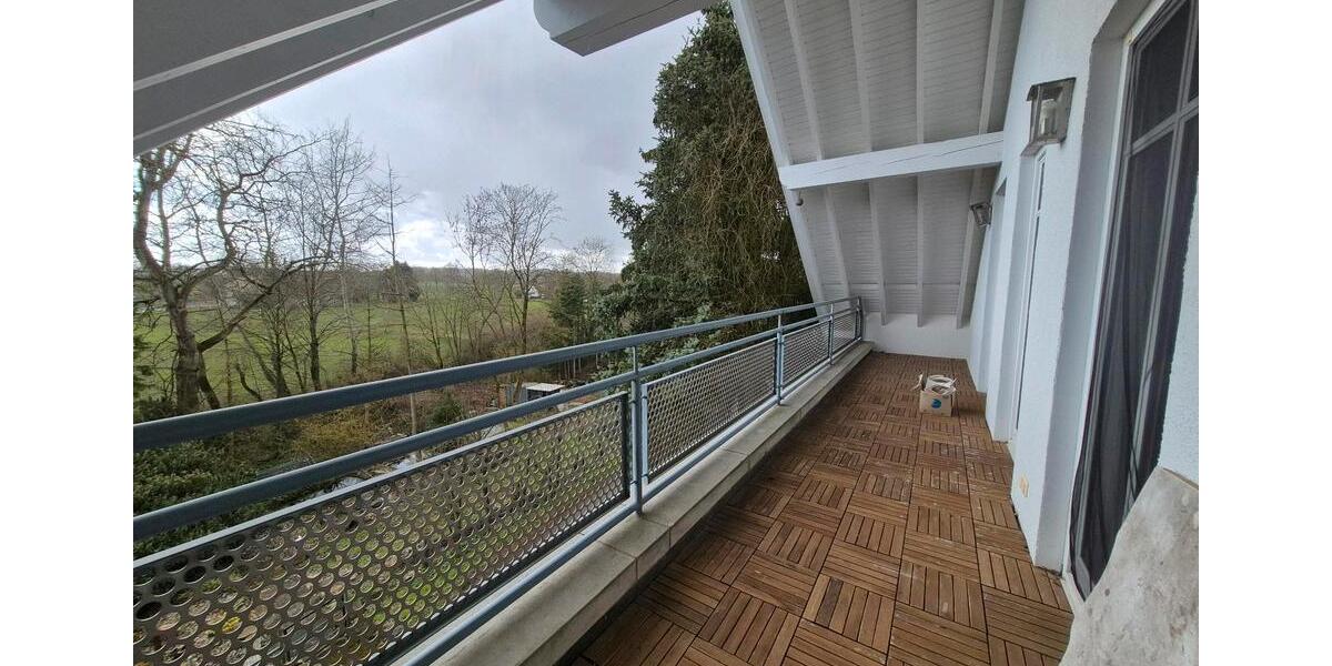 Maisonettenwohnung Hessisch Oldendorf - 5 Zimmer, 150 m&sup2;, 900&euro; | Angebot:25903351