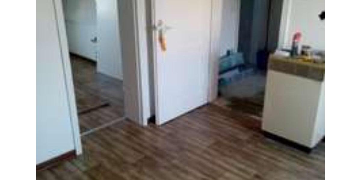 Dachgeschoßwohnung Pirmasens - 2 Zimmer, 48 m&sup2;, 261&euro; | Angebot:24574916