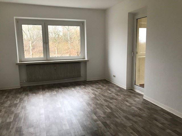 +++ 1 Monat mietfrei! 4 Raumwohnung mit Balkon +++ 4 zimmer