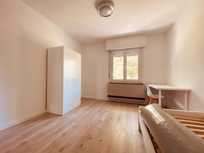 WG-Zimmer in S-Dürrlewang, 6 min Gehweg zur S-Bahn-Station