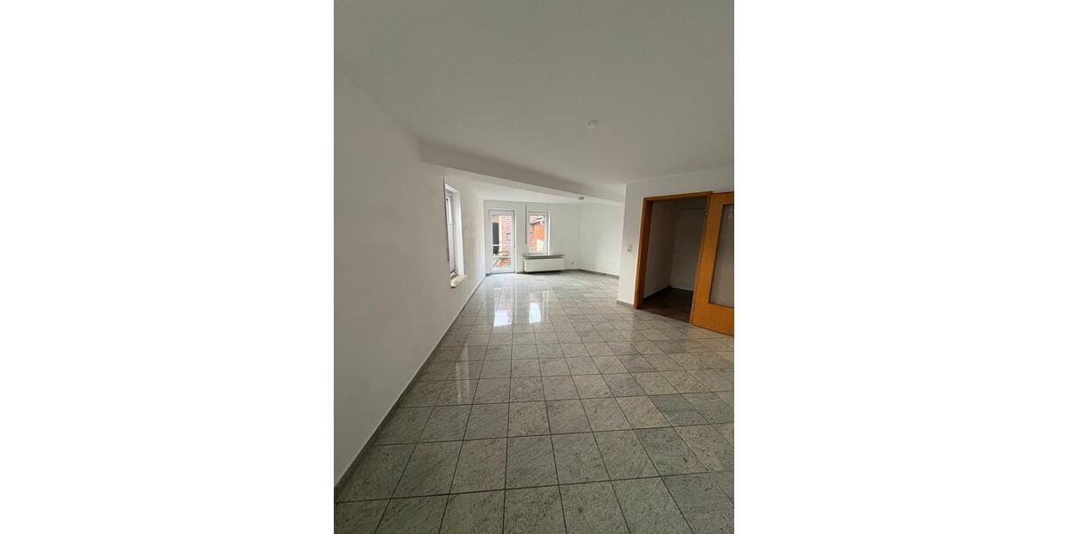 Erdgeschoßwohnung Ellrich - 2 Zimmer, 73 m&sup2;, 500&euro; | Angebot:25455061