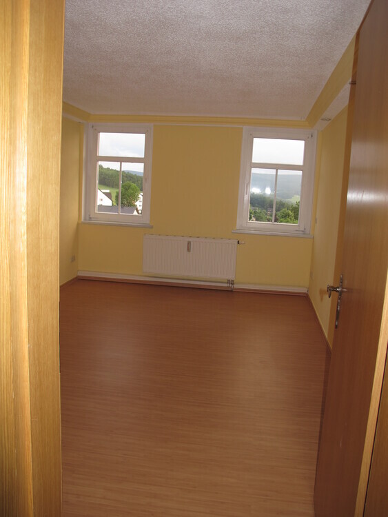 Drei-Zimmer-Dachwohnung in ruhiger Lage mit guter Fernsicht 3 zimmer