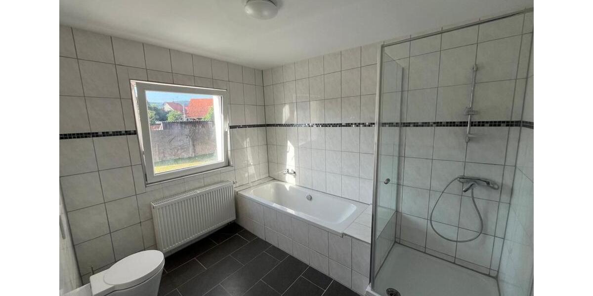 Einfamilienhaus Pfaffenhofen - 6 Zimmer, 200 m&sup2;, 1.750&euro; | Angebot:24700311