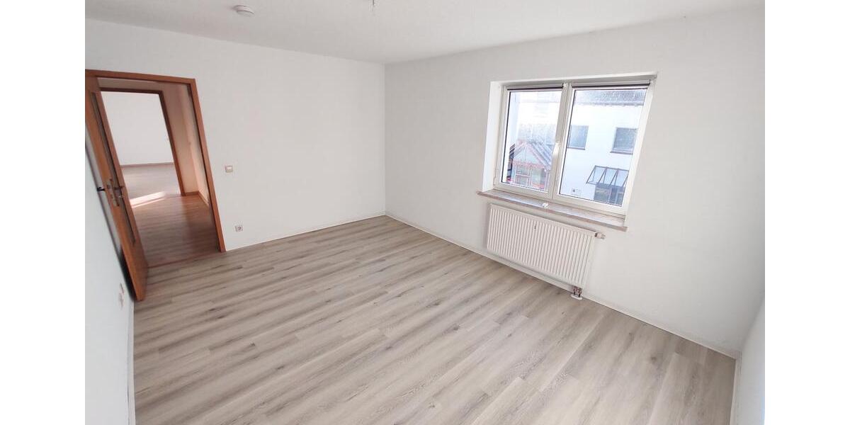 Etagenwohnung Hohenstein-Ernstthal Ernstthal - 2 Zimmer, 52 m&sup2;, 280&euro; | Angebot:26226448