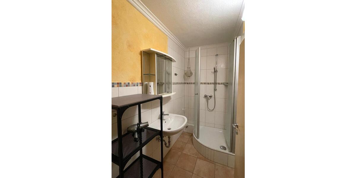 Hochparterre Schwetzingen - 2 Zimmer, 65 m&sup2;, 1.390&euro; | Angebot:26050712