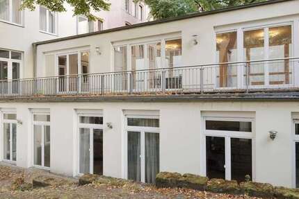 Haus zum Mieten in Berlin 15.000 € 650 m² 10 zimmer