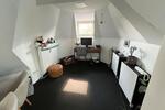 Dachgeschoßwohnung Sinn - 2.5 Zimmer, 81 m&sup2;, 900&euro; | Angebot:26293238