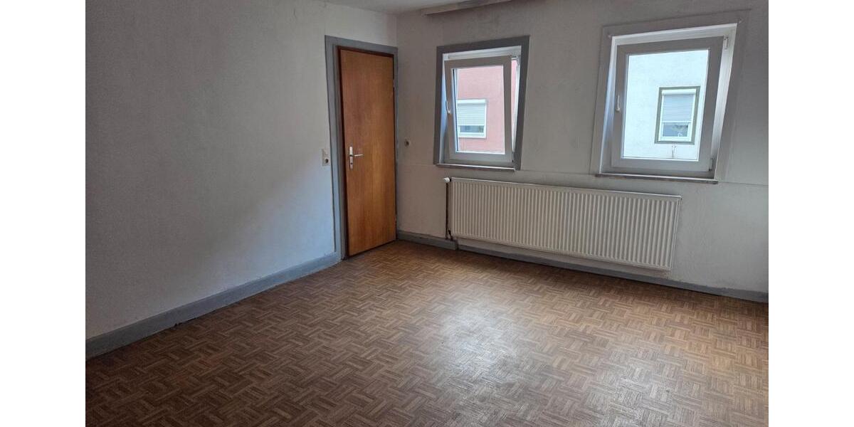 Erdgeschoßwohnung Sulz am Neckar - 4 Zimmer, 100 m&sup2;, 670&euro; | Angebot:26231221