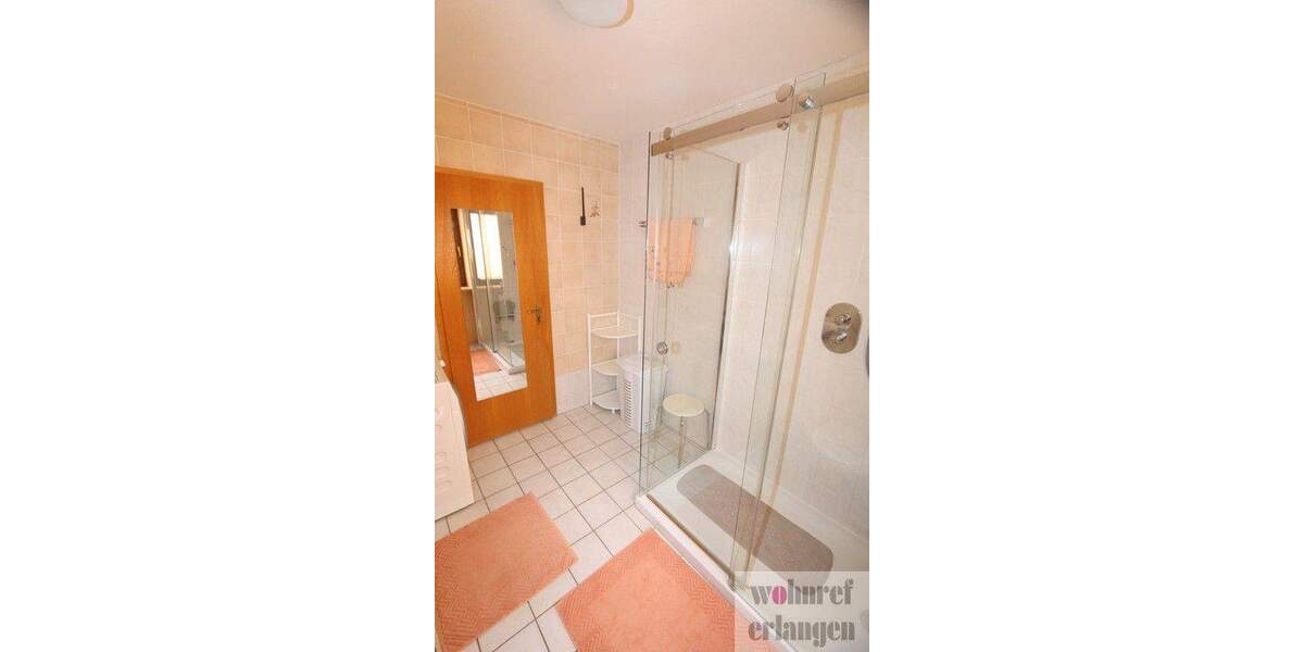 Etagenwohnung Erlangen Erlangen-Süd - 3 Zimmer, 83 m&sup2;, 1.300&euro; | Angebot:25862567