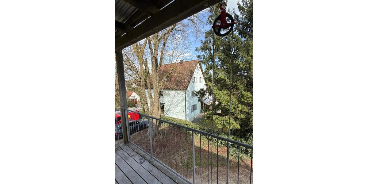 Etagenwohnung Lappersdorf - 3.5 Zimmer, 81 m&sup2;, 1.200&euro; | Angebot:26042515