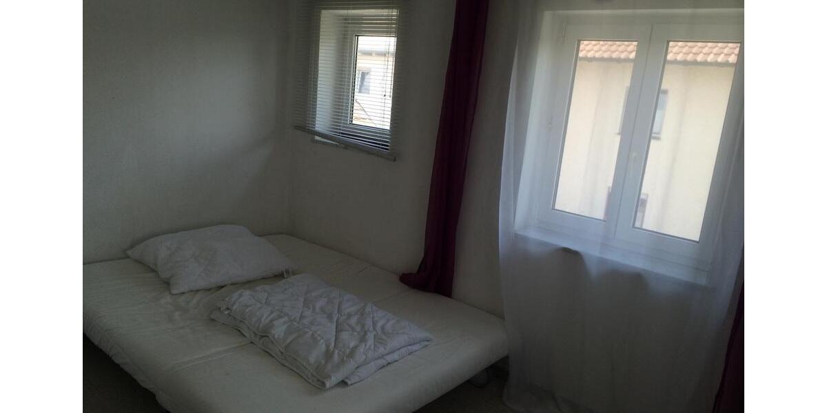 Wohnen auf Zeit Dingolfing - 2 Zimmer, 17 m&sup2;, 350&euro; | Angebot:14106806