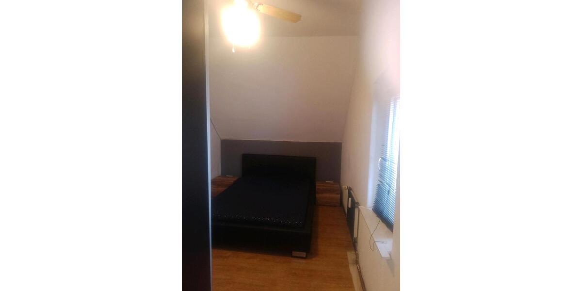 Dachgeschoßwohnung Braunschweig Westliches Ringgebiet - 2.5 Zimmer, 60 m&sup2;, 600&euro; | Angebot:25161230