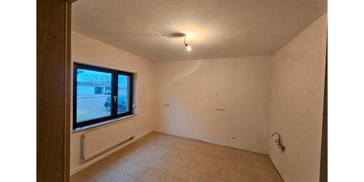 Erdgeschoßwohnung Kuppenheim - 2 Zimmer, 65 m&sup2;, 1.000&euro; | Angebot:25045537