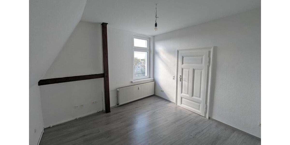 Dachgeschoßwohnung Hameln - 3.5 Zimmer, 116 m&sup2;, 930&euro; | Angebot:25354411