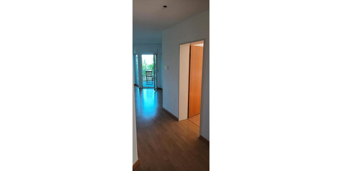 Etagenwohnung Lörrach - 3 Zimmer, 76 m&sup2;, 1.130&euro; | Angebot:26619538