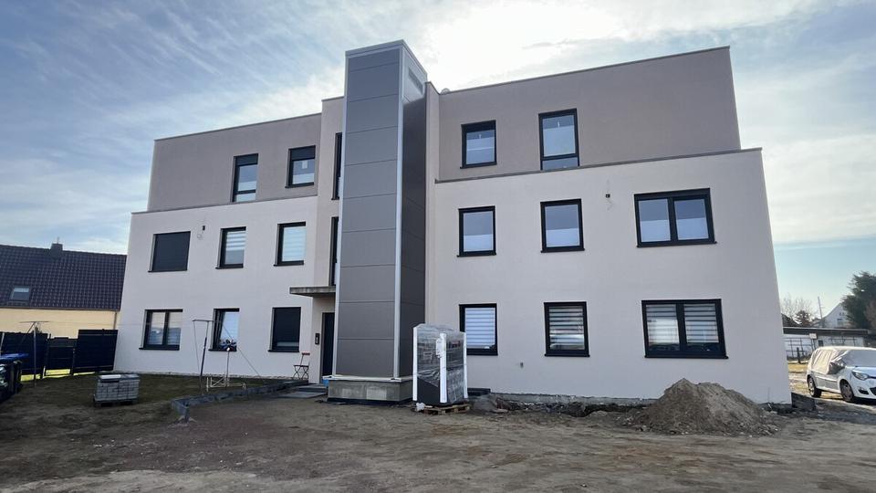 Etagenwohnung Raguhn-Jeßnitz Jeßnitz - 2 Zimmer, 75 m&sup2;, 755&euro; | Angebot:25999382