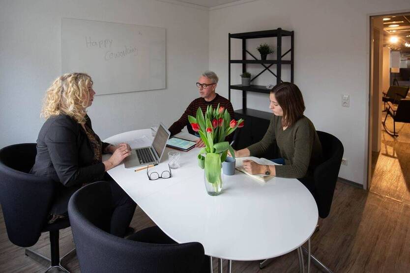 Coworking - Moderne Arbeitsplätze oder Büroraum in Holzkirchen - All-in-Miete