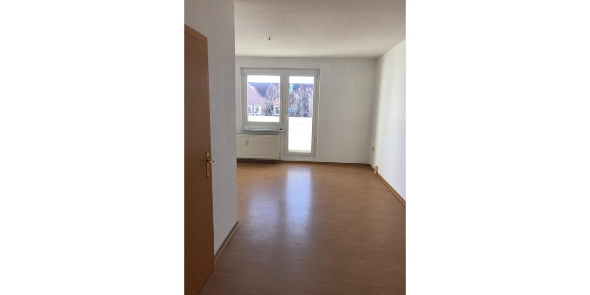 Etagenwohnung Neubrandenburg - 3 Zimmer, 62 m&sup2;, 363&euro; | Angebot:22082986
