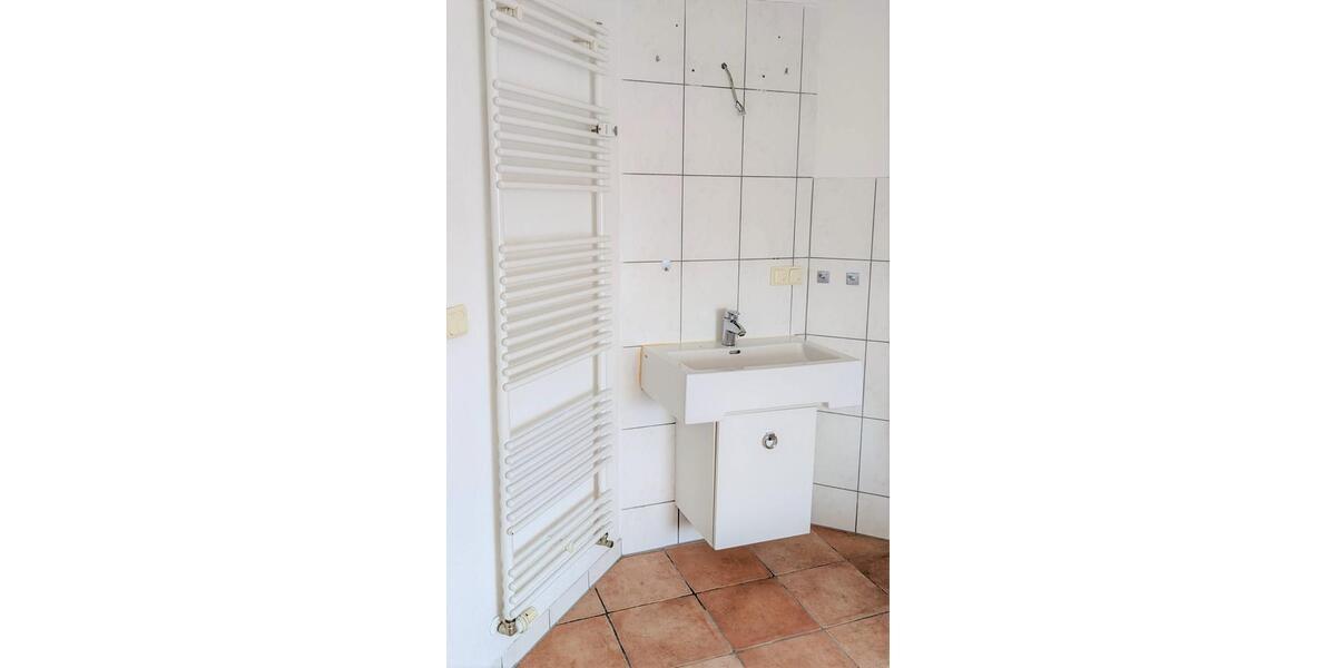 Dachgeschoßwohnung Schönebeck (Elbe) - 2 Zimmer, 74 m&sup2;, 429&euro; | Angebot:26663982