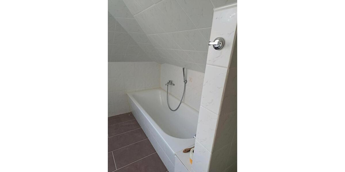 Wohnen auf Zeit Hüllhorst - 3 Zimmer, 75 m&sup2;, 30&euro; | Angebot:26165589