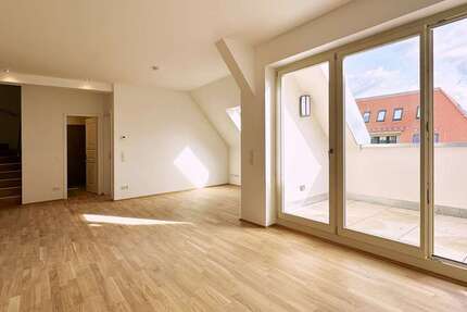 Wohnung Chemnitz Zentrum - 5 Zimmer, 124 m&sup2;, 1.237&euro; | Angebot:27688360