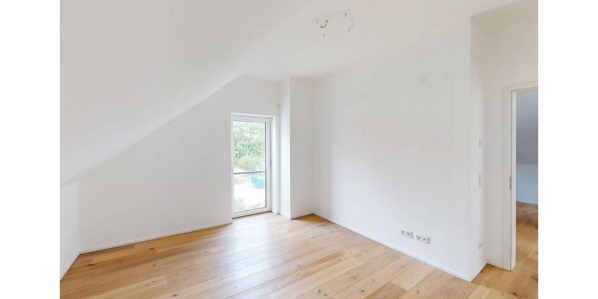 Dachgeschoßwohnung Neustadt an der Donau - 3 Zimmer, 90 m&sup2;, 990&euro; | Angebot:26632550