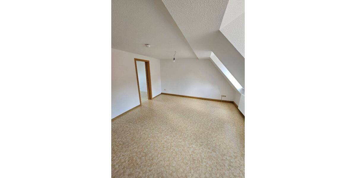 Etagenwohnung Gera Ostviertel - 2 Zimmer, 46 m&sup2;, 300&euro; | Angebot:26805926