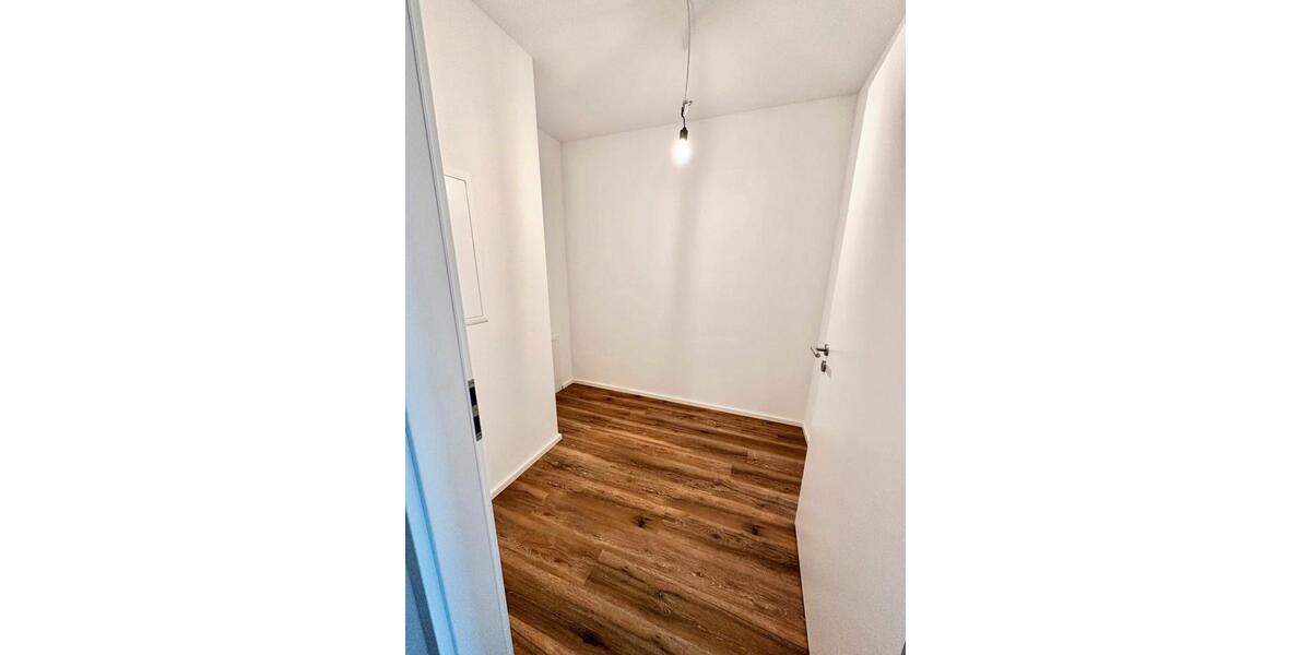 Erdgeschoßwohnung Künzelsau - 2 Zimmer, 77 m&sup2;, 1.250&euro; | Angebot:23398005