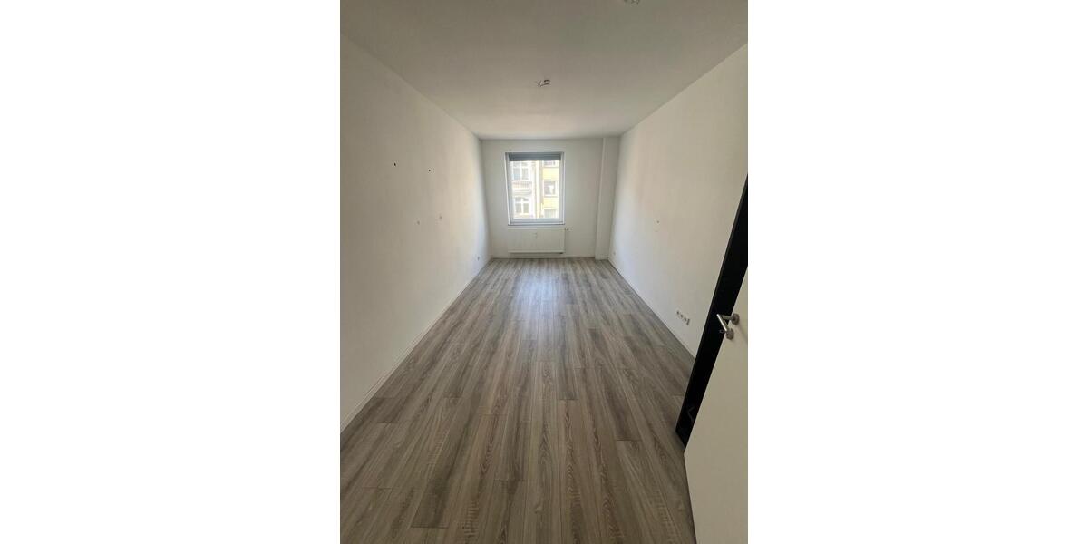 Etagenwohnung Bergheim - 3 Zimmer, 85 m&sup2;, 1.495&euro; | Angebot:26366555