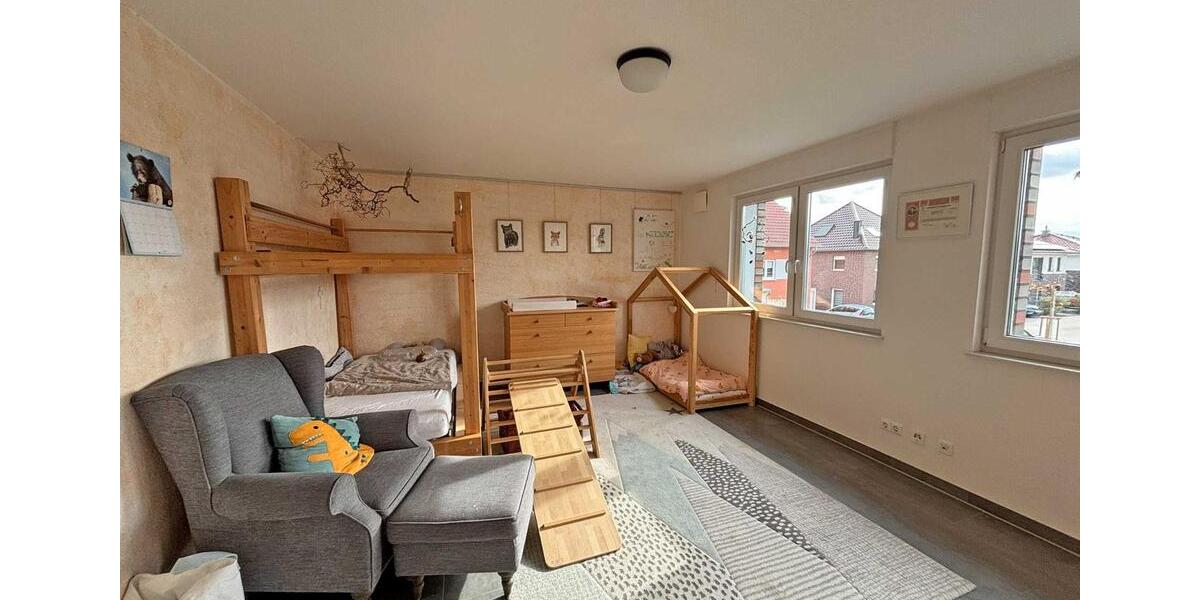 Effizient wohnen, stilvoll leben – Neubau-Doppelhaushälfte (KfW 40) mit Carportstellplatz an der Eschenallee [Z-04470] 4 zimmer