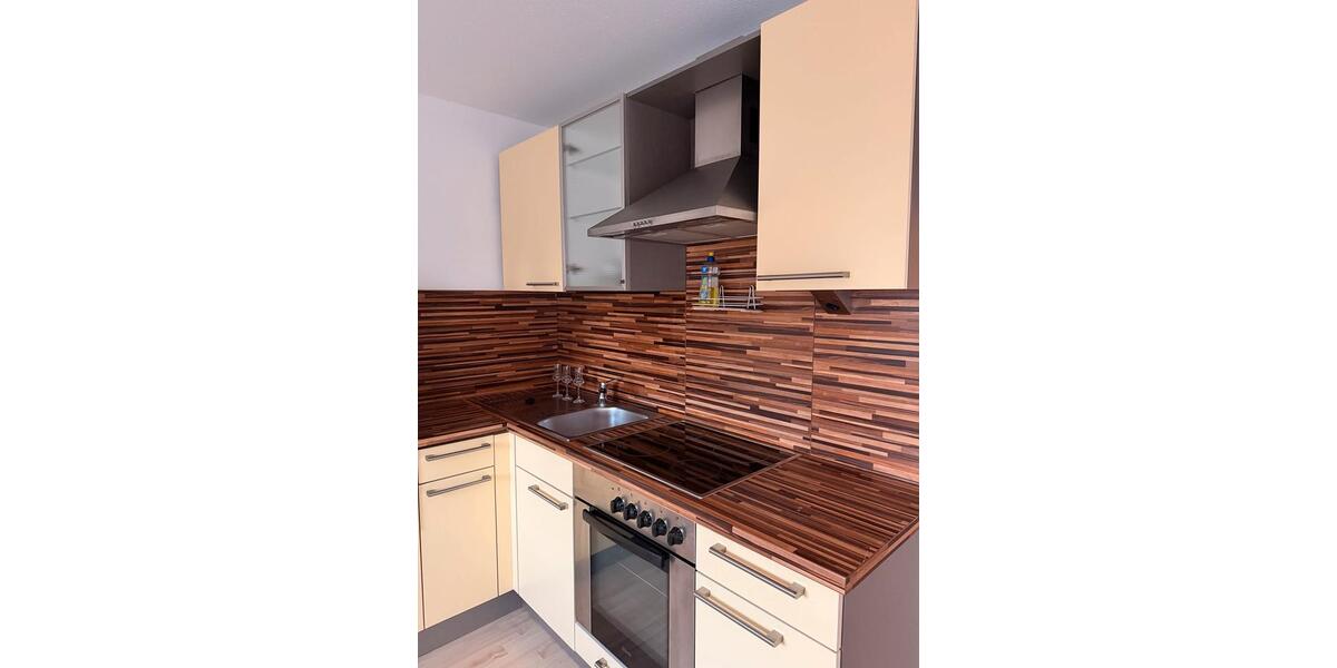 Dachgeschoßwohnung Zschopau - 1 Zimmer, 27 m&sup2;, 320&euro; | Angebot:24944108