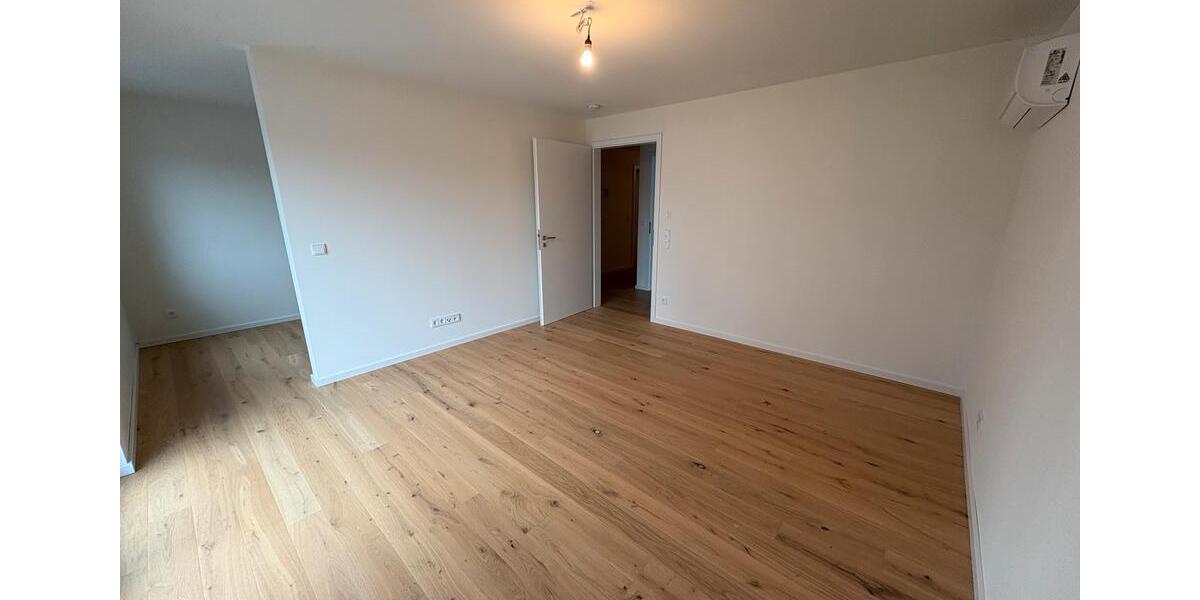 Erdgeschoßwohnung Hiddenhausen - 1 Zimmer, 119 m&sup2;, 1.834&euro; | Angebot:24818934