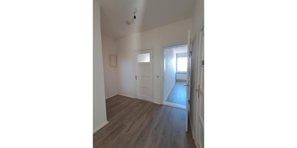 Etagenwohnung Bremerhaven Mitte - 3 Zimmer, 70 m&sup2;, 375&euro; | Angebot:26534544