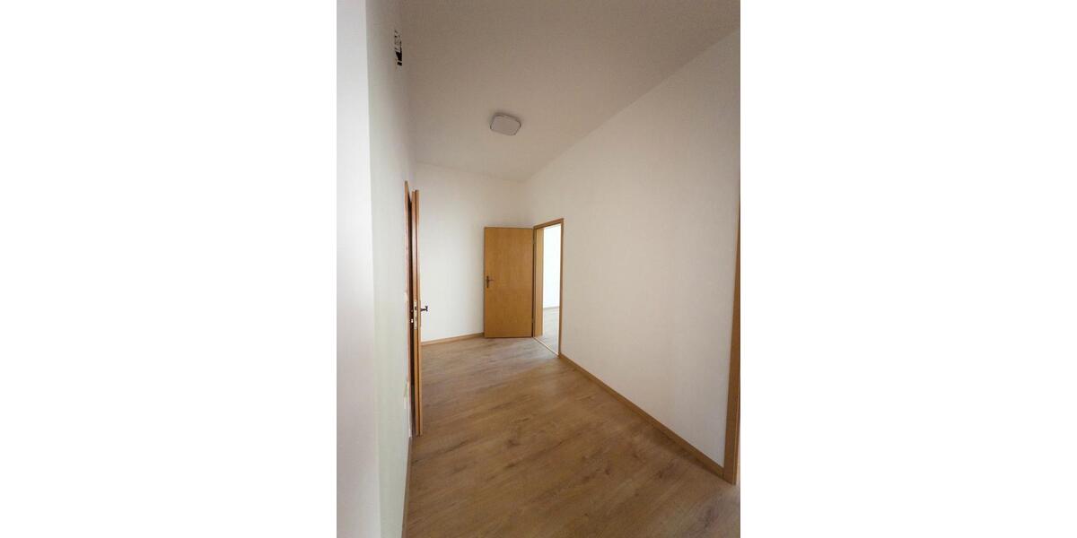 Etagenwohnung Schneeberg - 3 Zimmer, 80 m&sup2;, 500&euro; | Angebot:26646093