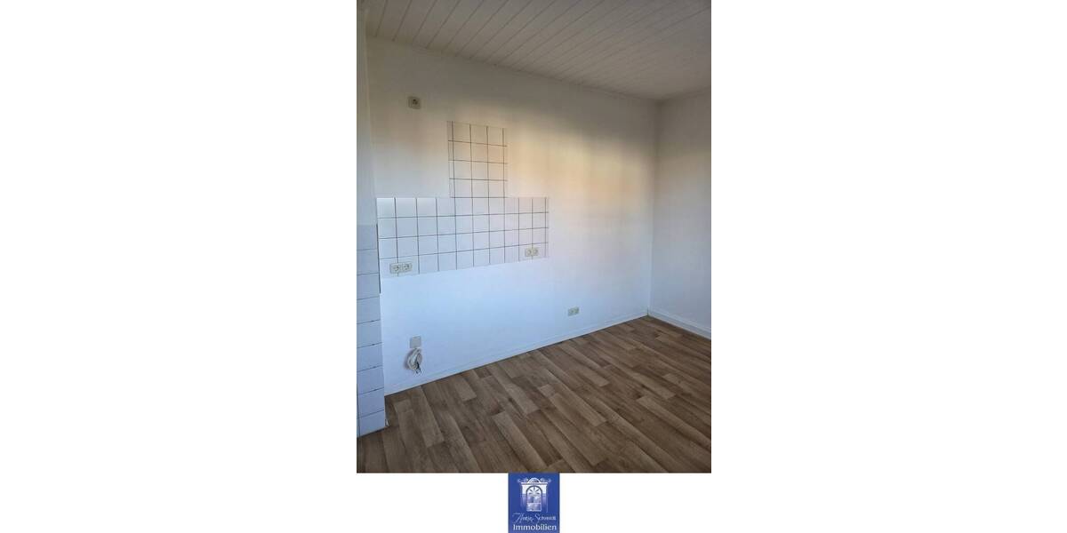 Etagenwohnung Riesa Gröba - 2 Zimmer, 68 m&sup2;, 378&euro; | Angebot:25709087