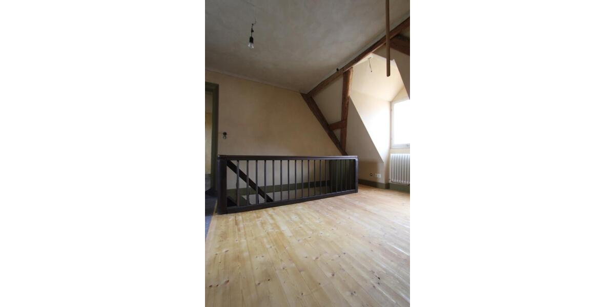 Einfamilienhaus Bad Wimpfen - 9 Zimmer, 252 m&sup2;, 1.950&euro; | Angebot:19418069