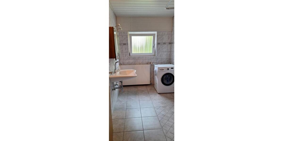 Erdgeschoßwohnung Runkel - 4 Zimmer, 130 m&sup2;, 1.180&euro; | Angebot:26495101