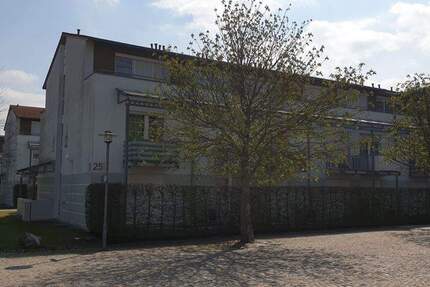 Vollmöbliertes 1-Zimmer-Appartement in Regensburg mit Terrasse, Nähe Universität 1 zimmer