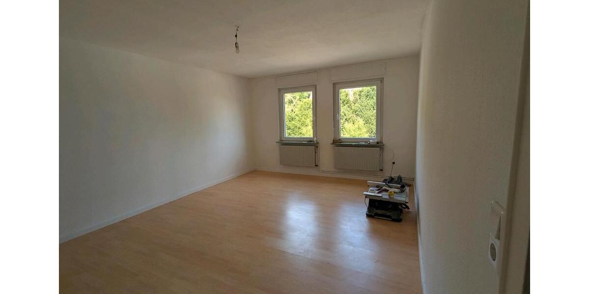 Doppelhaushälfte Nieheim - 3 Zimmer, 110 m&sup2;, 630&euro; | Angebot:25405553