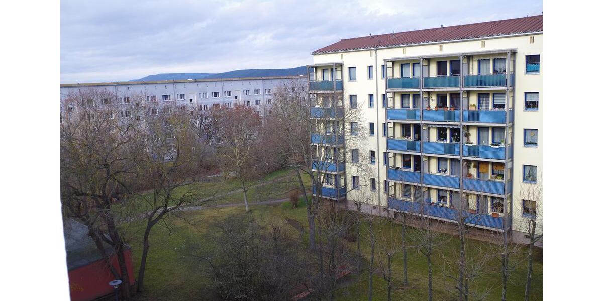 Etagenwohnung Saalfeld (Saale) - 2 Zimmer, 47 m&sup2;, 266&euro; | Angebot:26476629