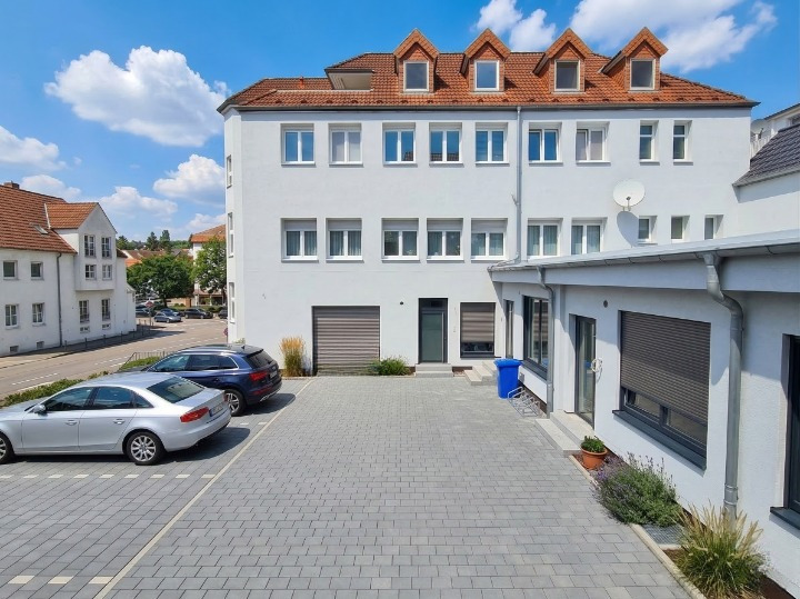 Dachgeschoßwohnung Sankt Ingbert - 3 Zimmer, 76 m&sup2;, 690&euro; | Angebot:25752349