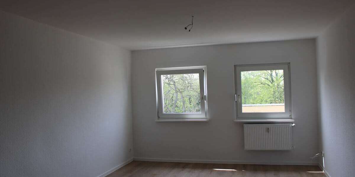 ruhige 4 Zimmer-Wohnung im Hinterhaus ***frisch renoviert*** mit Balkon 4 zimmer