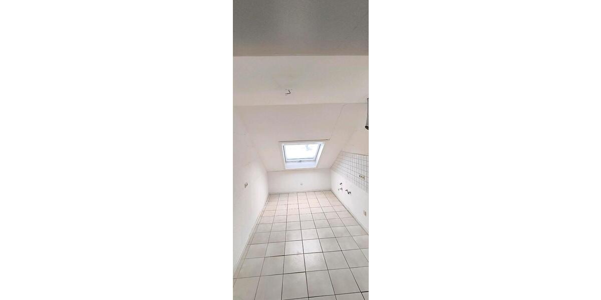 Dachgeschoßwohnung Borgentreich - 2 Zimmer, 100 m&sup2;, 600&euro; | Angebot:26021427