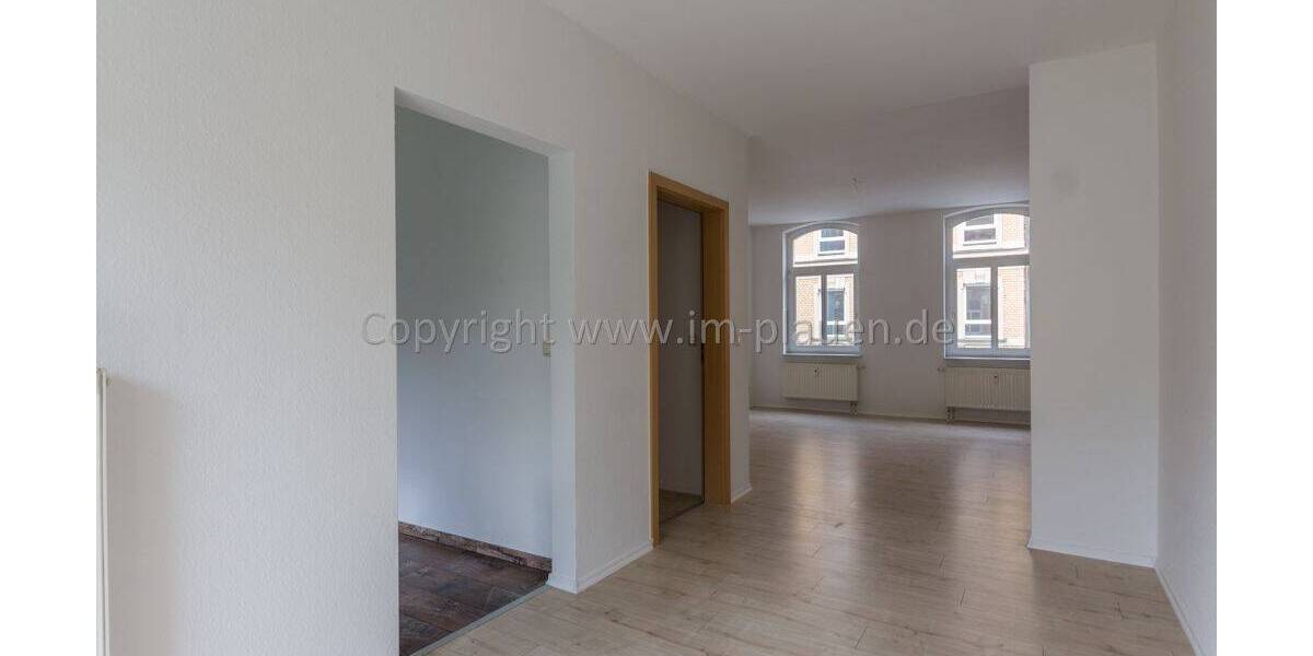 Etagenwohnung Plauen Haselbrunn - 2 Zimmer, 72 m&sup2;, 320&euro; | Angebot:26189320