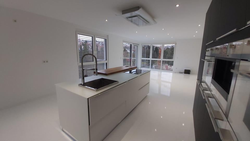 Etagenwohnung Esslingen am Neckar Brühl - 4 Zimmer, 107 m&sup2;, 1.850&euro; | Angebot:25105261